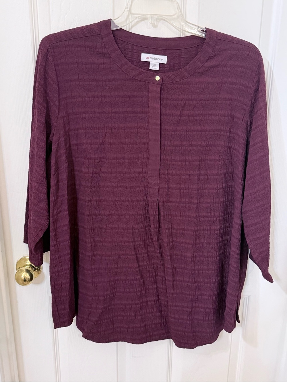 Liz Claiborne Plum Textured Round-Neck Tunic